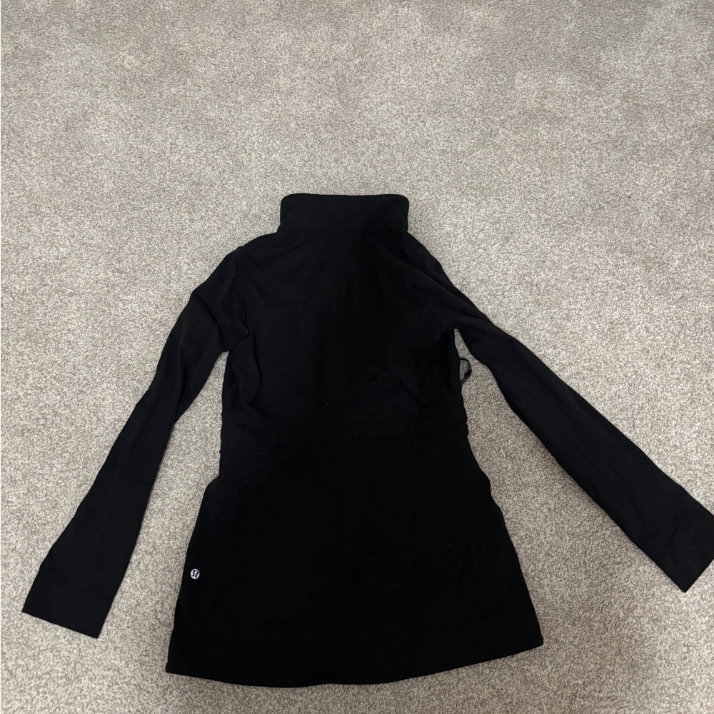 Black lululemon zip up